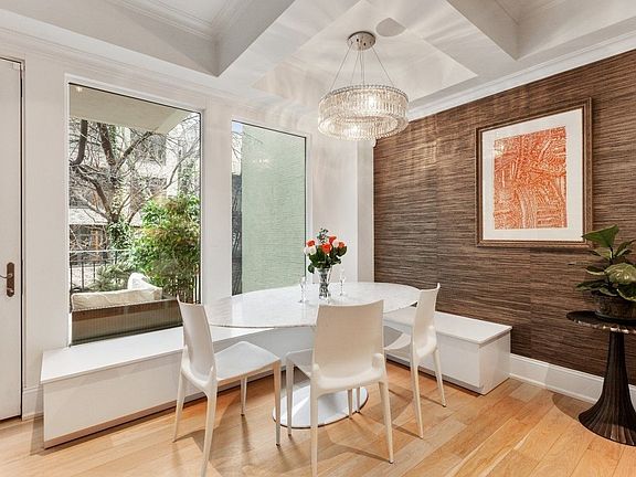 4th image of 554 E 82nd St APT 2