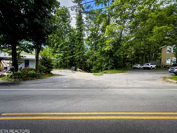 3rd image of BLOCK-9 Bavarian Way