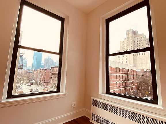 3rd image of 369 W 51st St APT 3C