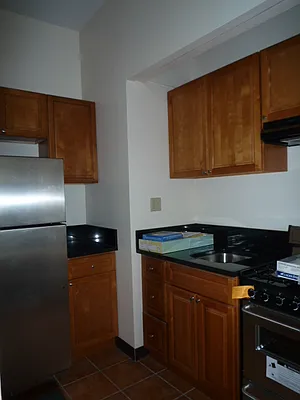 Rented by New Yorker Realty | media 15