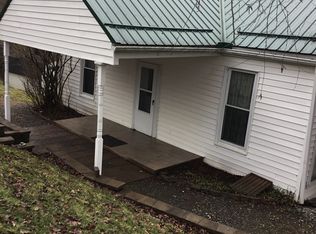 7878 Waynesburg Pike Rd, Cameron, WV 26033