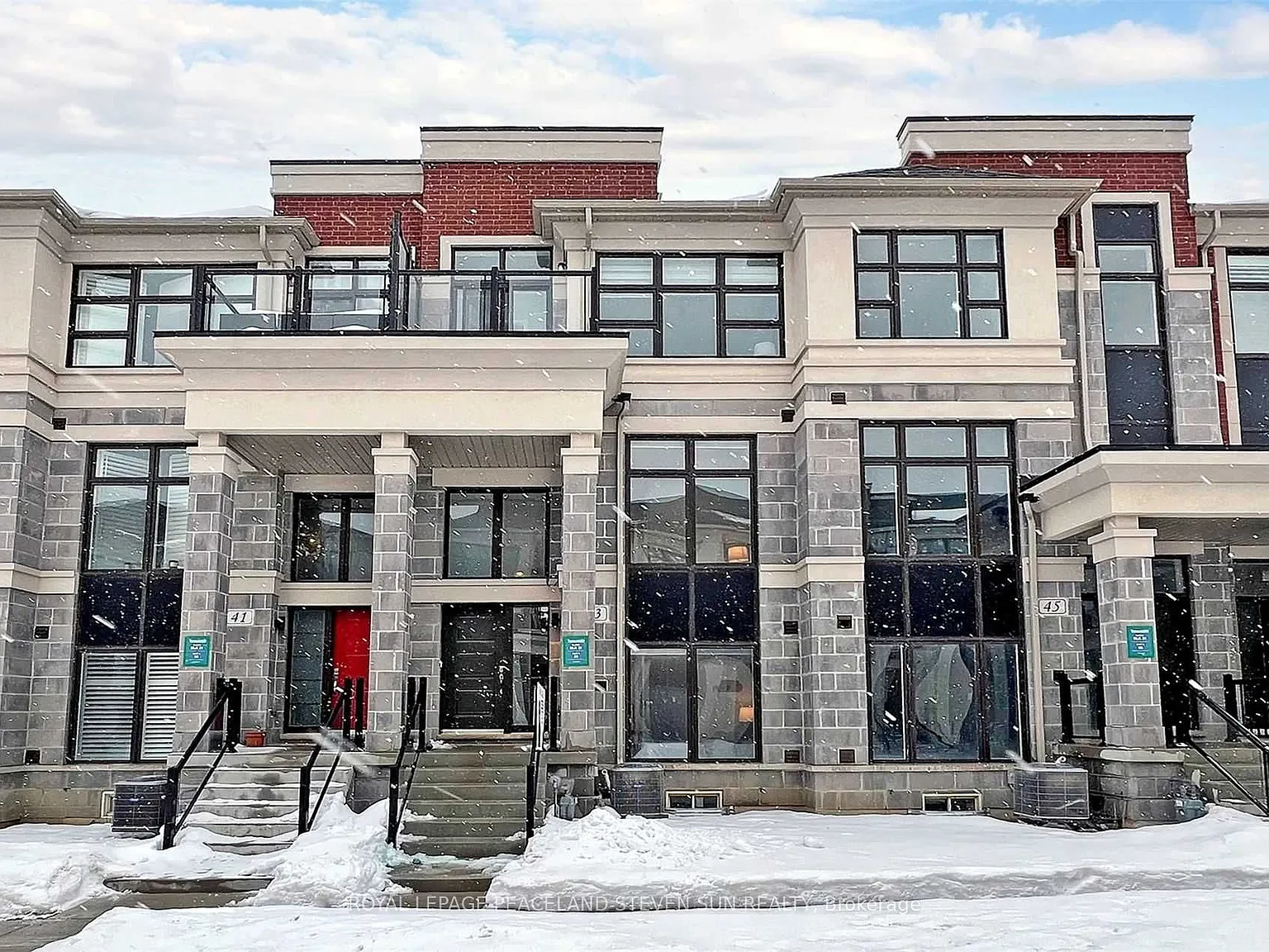 4 bed, $3,700 — Photo 1