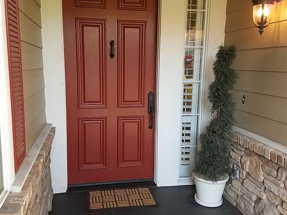 3rd image of 124 Verde Ct