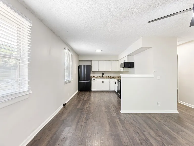 3413 Elm Hill Pike — Photo 14