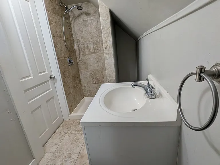 172 Fountain St #33 — Photo 9
