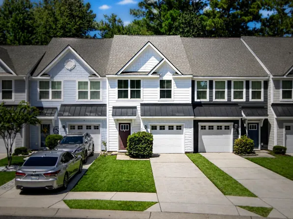 407 Grand Palm Ln, Summerville, SC 29485