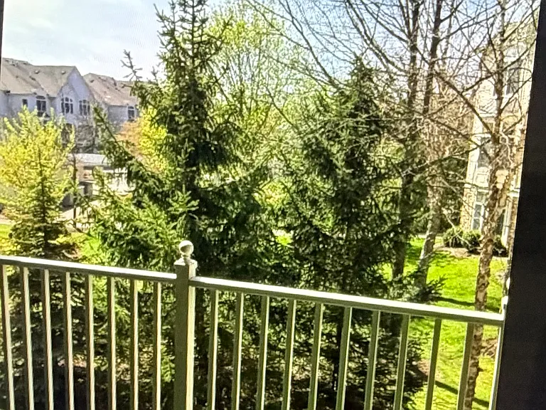 627 Binghampton Ln — Photo 18