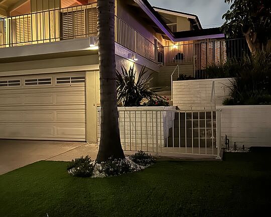 4th image of 7924 W 80th St