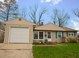 227 W Wynnwood Dr, Peoria, IL 61614