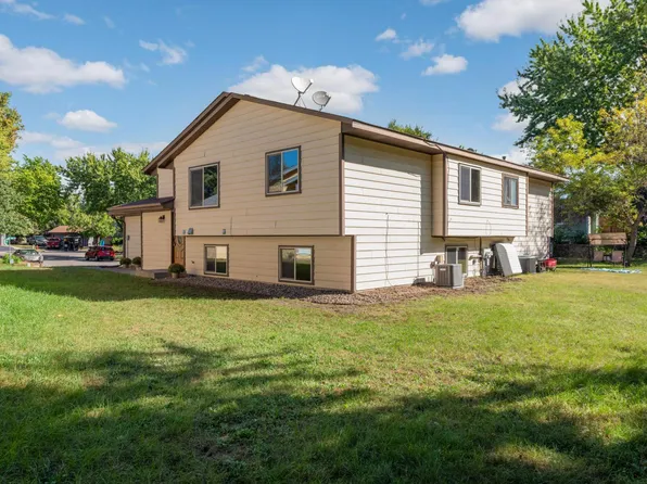 5327 Angeline Ave N, Crystal, MN 55429