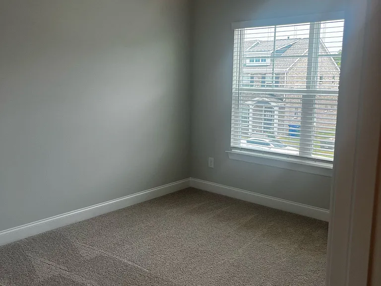 5540 Stafford Rd — Photo 13