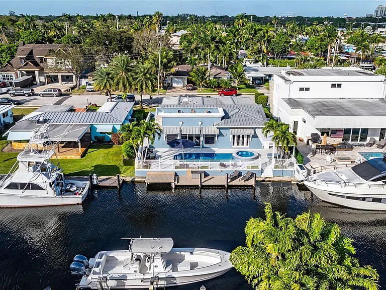 1304 Mandarin Isle — Photo 4