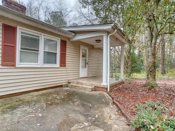 101 Simmons Dr, Clinton, SC 29325