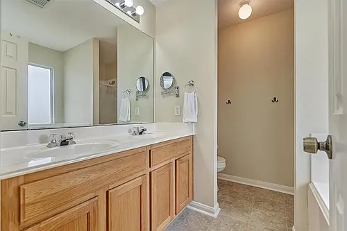 306 Moonwalk St Photo 1