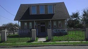 2nd image of 1503 Lipan St
