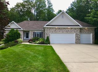 3446 Woodridge Dr, Flushing, MI 48433