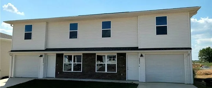 1212 Nedra Drive, Unit B — Photo 1