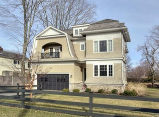 157 Fern St, Fairfield, CT 06824