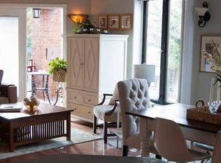 52 E State St, Doylestown, PA 18901