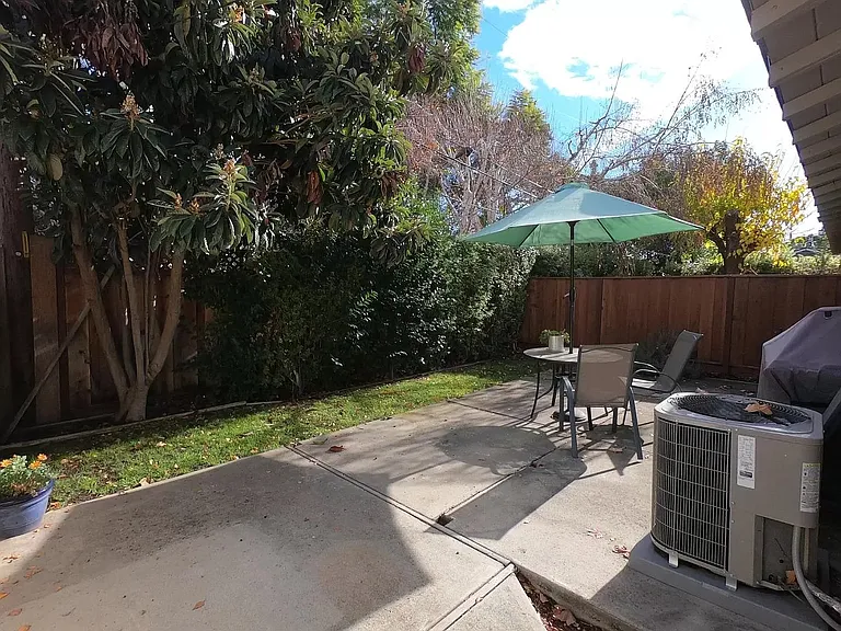 394 Kuehnis Dr — Photo 10
