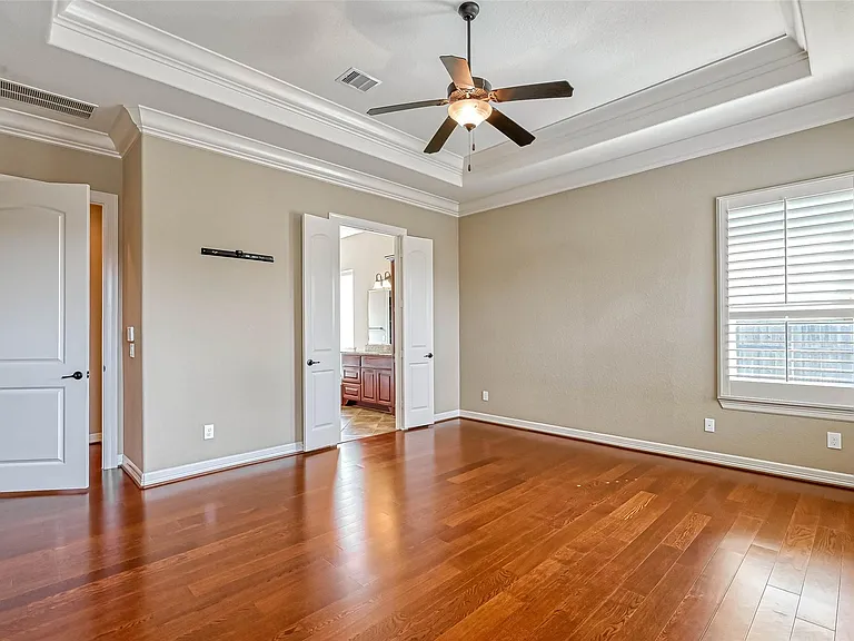 5014 Fairford Dr — Photo 20