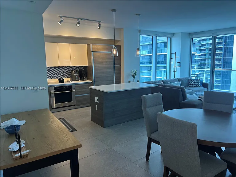 1100 S Miami Ave #2910 — Photo 2