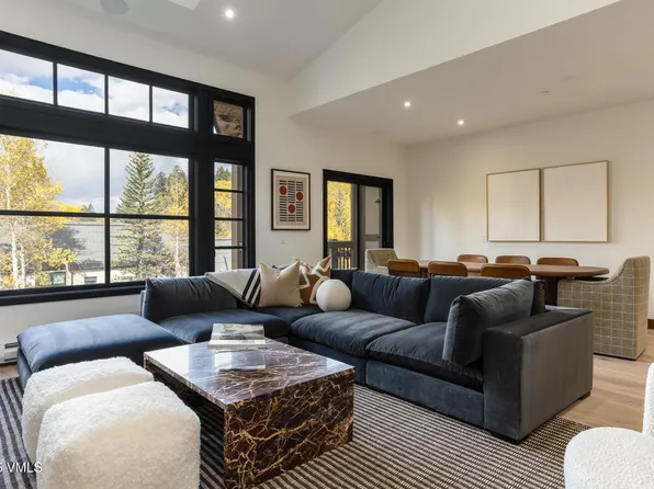 17 Meadow Ct APT E-3, Beaver Creek, CO 81620