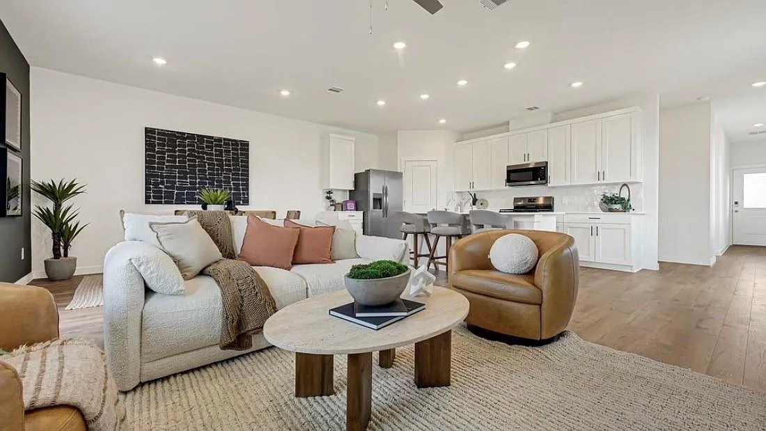 3 bed, 2.5 bath, $2,250 — Photo 1