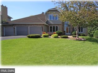 8557 Shadow Creek Dr, Maple Grove, MN 55311