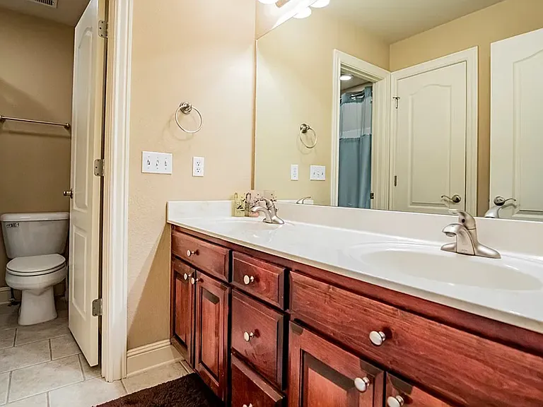 3089 N Dorchester Dr — Photo 17