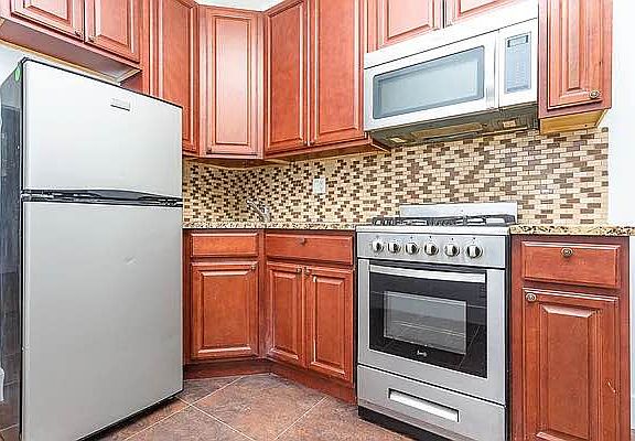 3rd image of 294 Harman St APT 1LF