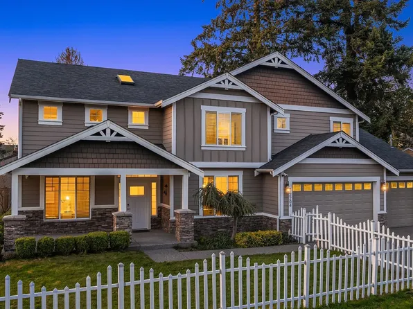 12204 Ashworth Avenue N, Seattle, WA 98133