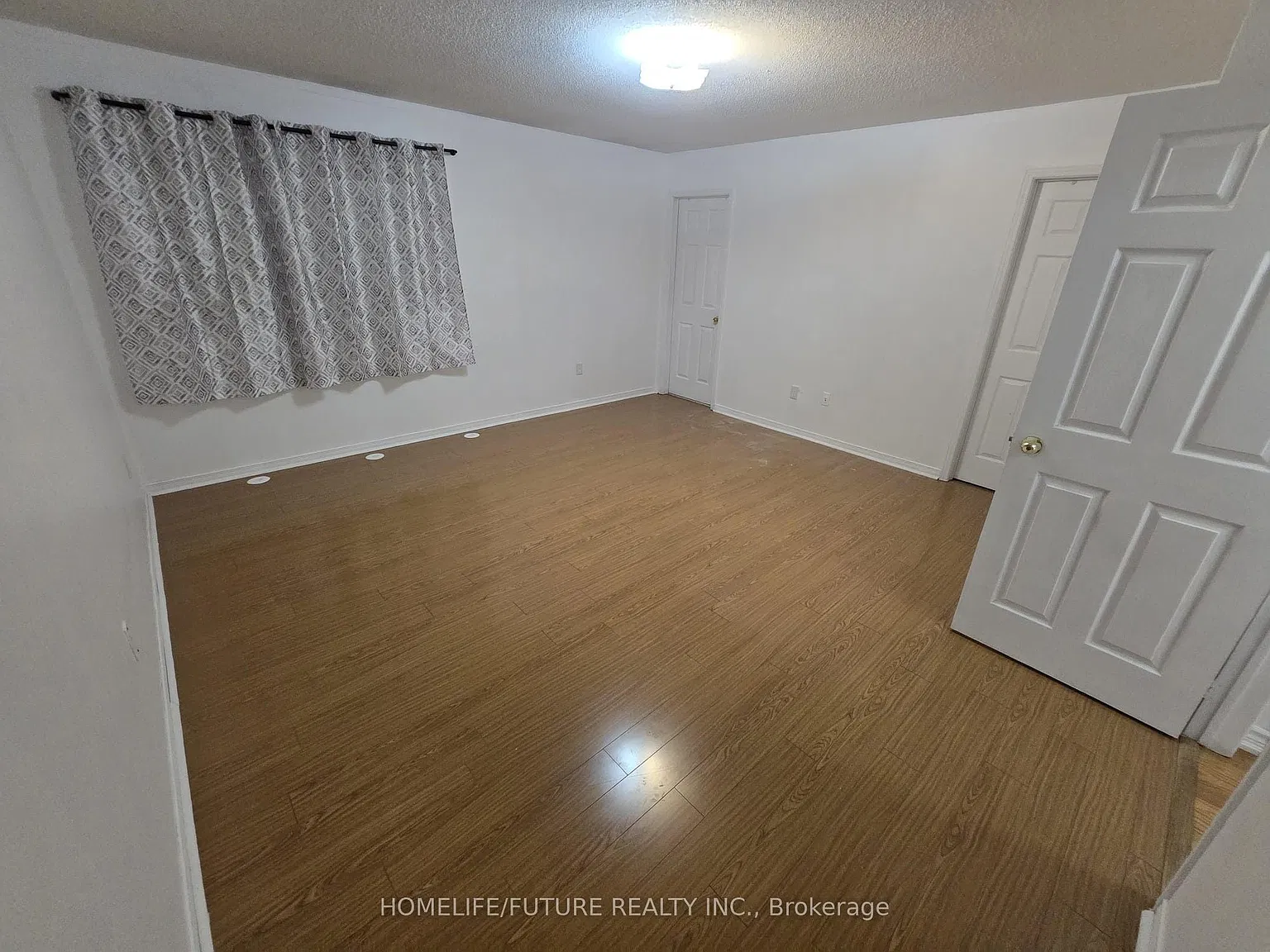 3 bed, $3,200 — Photo 3