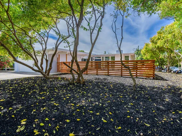 3110 Louis Rd, Palo Alto, CA 94303