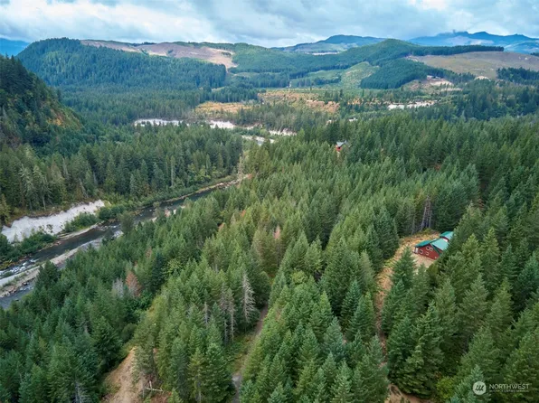 642 Loowit Lane, Cougar, WA 98616