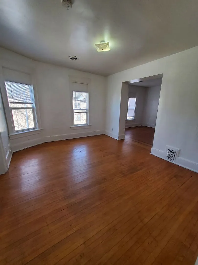2478-2480 W Juneau Ave. (Duplex) — Photo 2