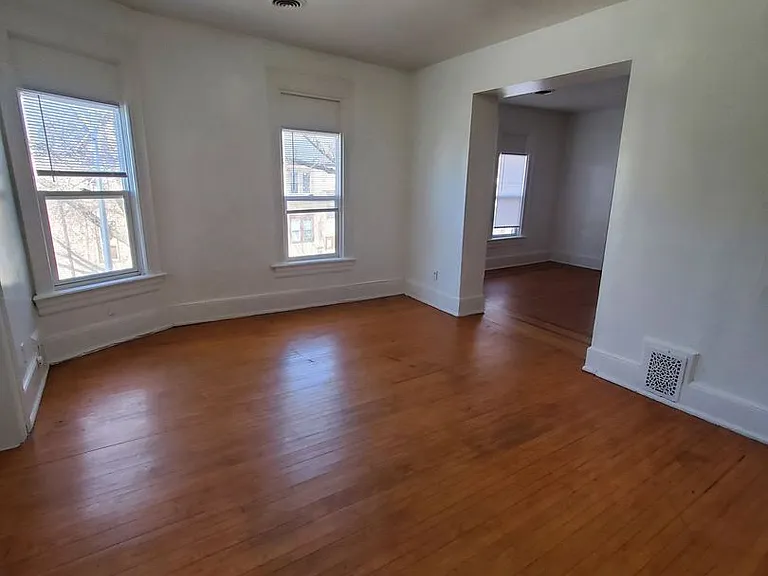 2478-2480 W Juneau Ave. (Duplex) — Photo 2