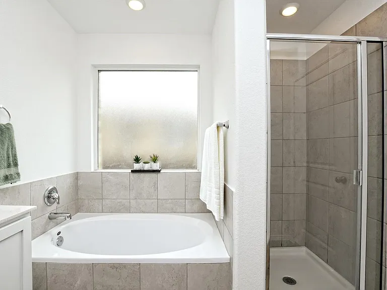 2108 Golden Grain Ln — Photo 15