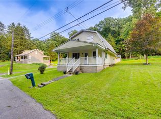 12 Rhodes Ave, Sewickley, PA 15143