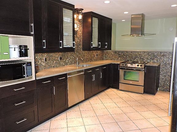 5th image of 4603 Stratford Dr