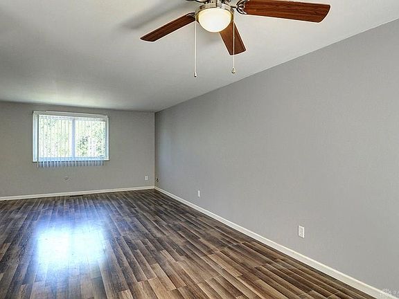 5th image of 3030 Dorf Dr