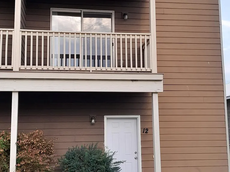 1801 Culvers Dr #12 — Photo 1