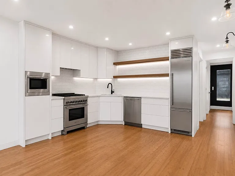 840 Greene Ave #1 — Photo 3