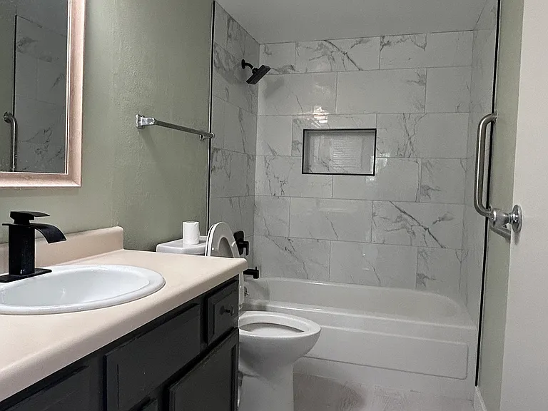13992 E Marina Dr #300 — Photo 18