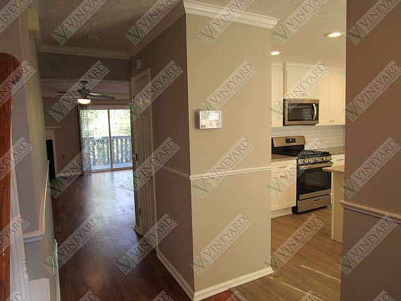 3rd image of 81 Barrington Pl