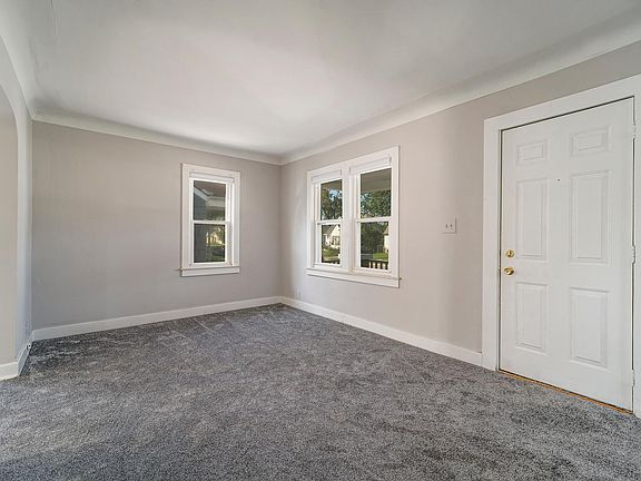 3rd image of 23152 Tawas Ave