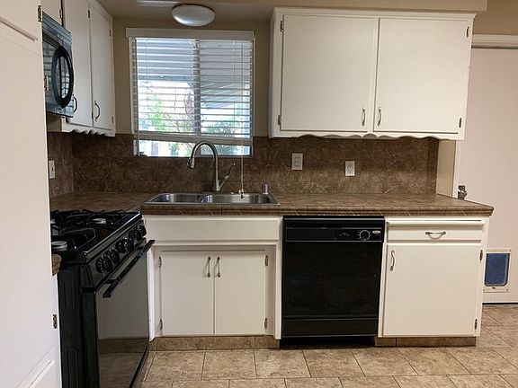 5th image of 1423 W Dorothea Ave