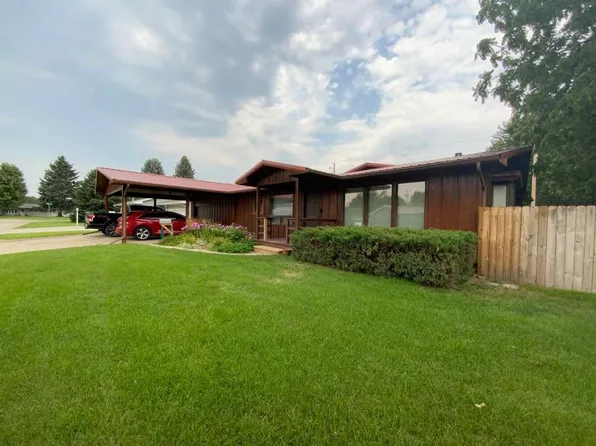 538 Elenora Dr, Valentine, NE 69201