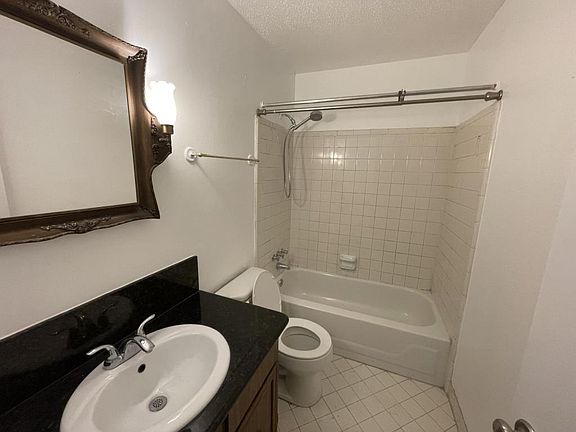 3rd image of 3833 Patricia Ln