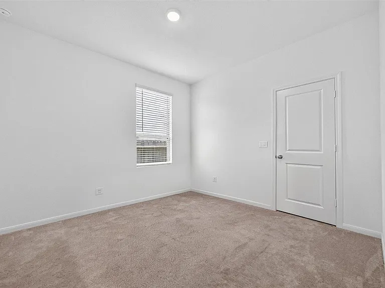 8111 Star Terrace Dr — Photo 25